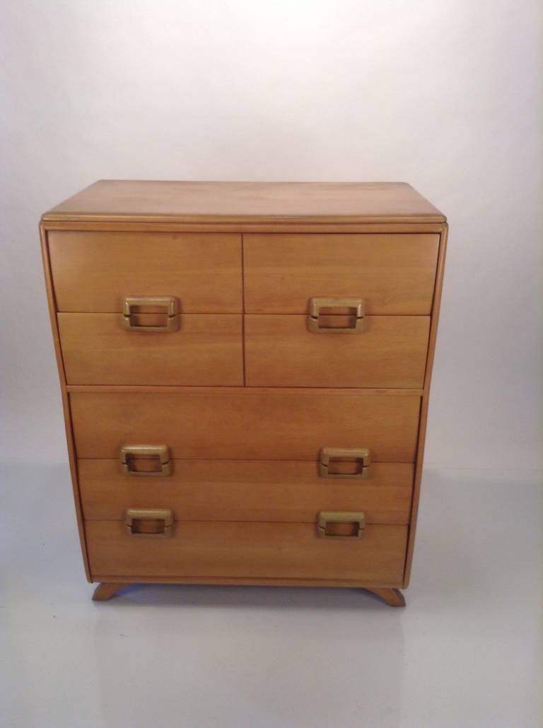 Rare seven drawer chest, manufactured by Heywood Wakefield. Late 1930s. Solid birch, classic modern styling.