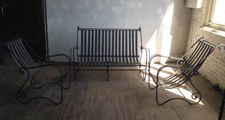 Hollywood Regency Early 20th Century French Iron Slatted Garden Set