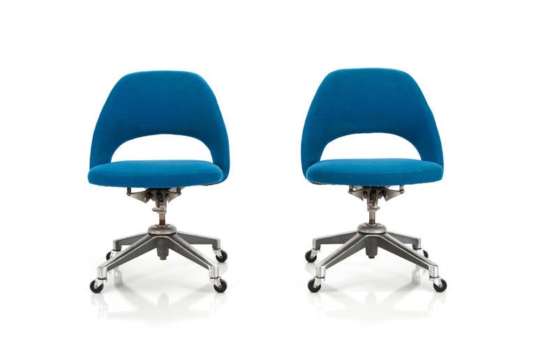 Pair of Vintage Eero Saarinen Desk Chairs for Knoll