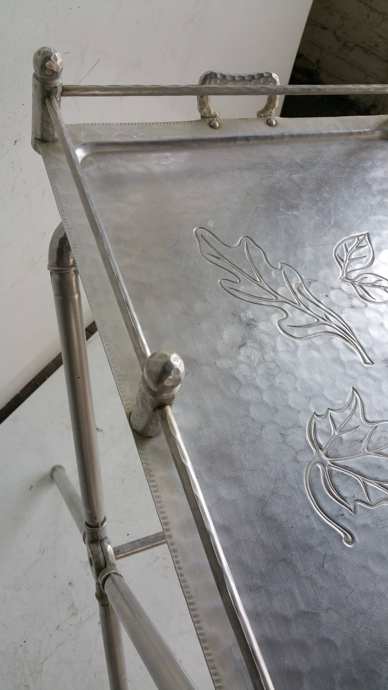 Forged Everlast Polished Aluminum Folding Bar Tray Table