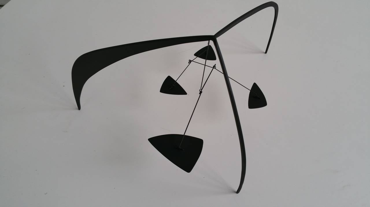 calder stabile sculpture