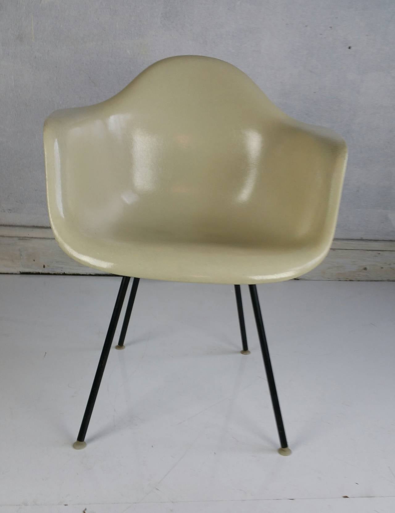 herman miller shell chair vintage