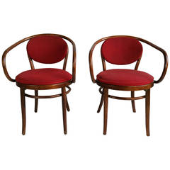 Pair of Classic Thonet Chairs, August Thonet, Weiner Stuhl Chair, 1870 Design