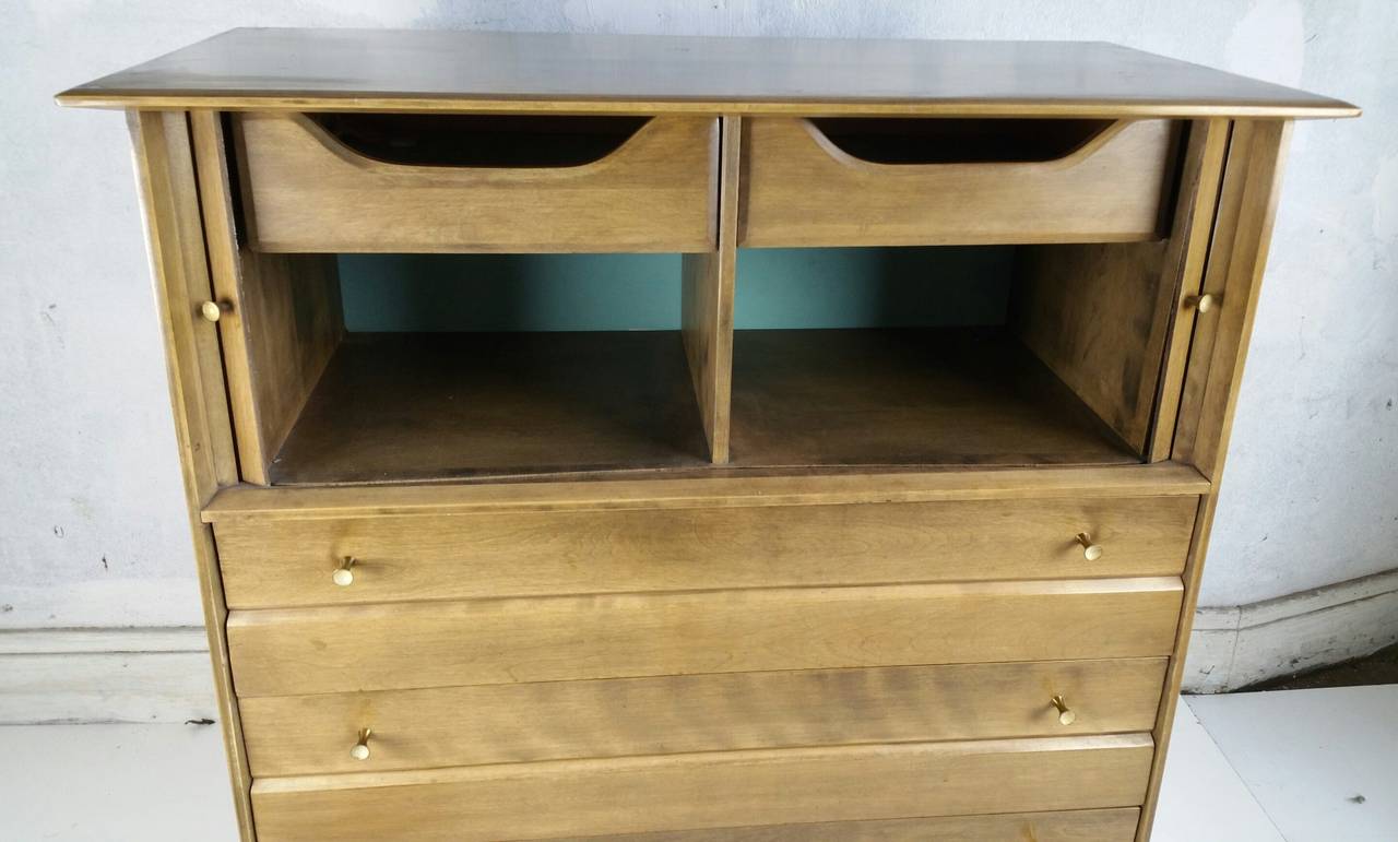 Mid Century Modern Tambor Door Chest, , made by Heywood Wakefield In Good Condition In Buffalo, NY