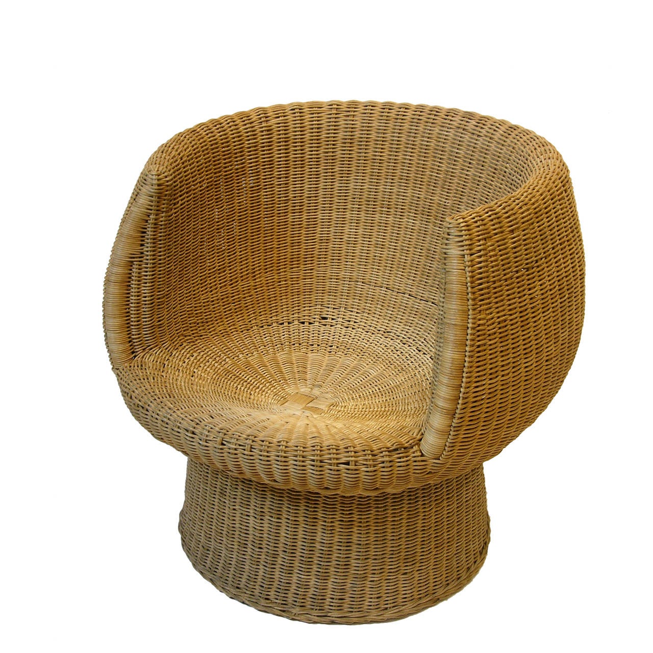Excellent cane chair from the 1960s in the manner of Eero Aarnio. Maker unknown.