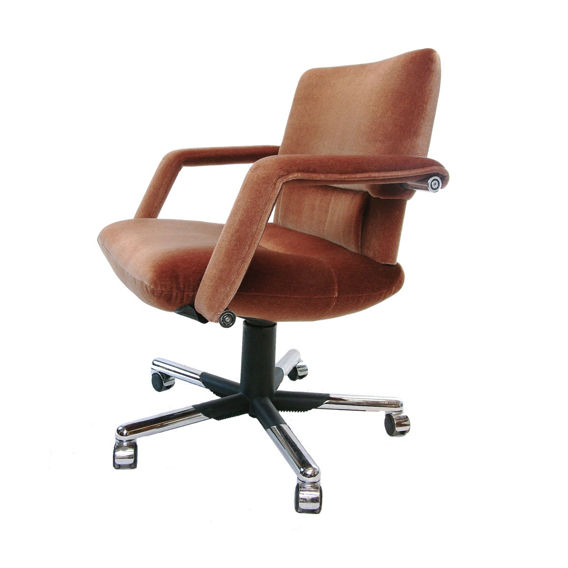 Mid-Century Modern Stunning Mario Bellini Executive Swivel Office Chair