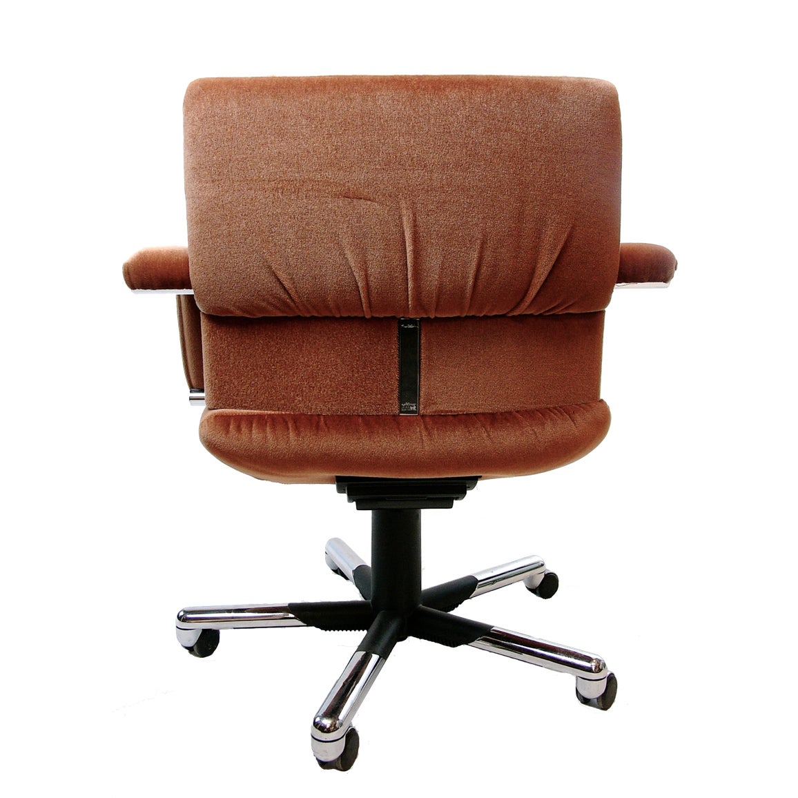 Stunning Mario Bellini Executive Swivel Office Chair In Excellent Condition In Hudson, NY