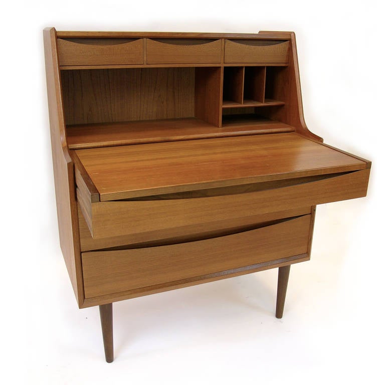 Arne Vodder Secretary or Vanity Desk 1