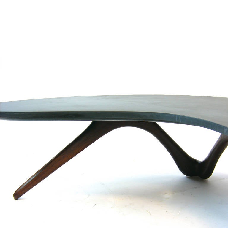 Sculptural Vladimir Kagan Boomerang Coffee Table In Good Condition In Hudson, NY