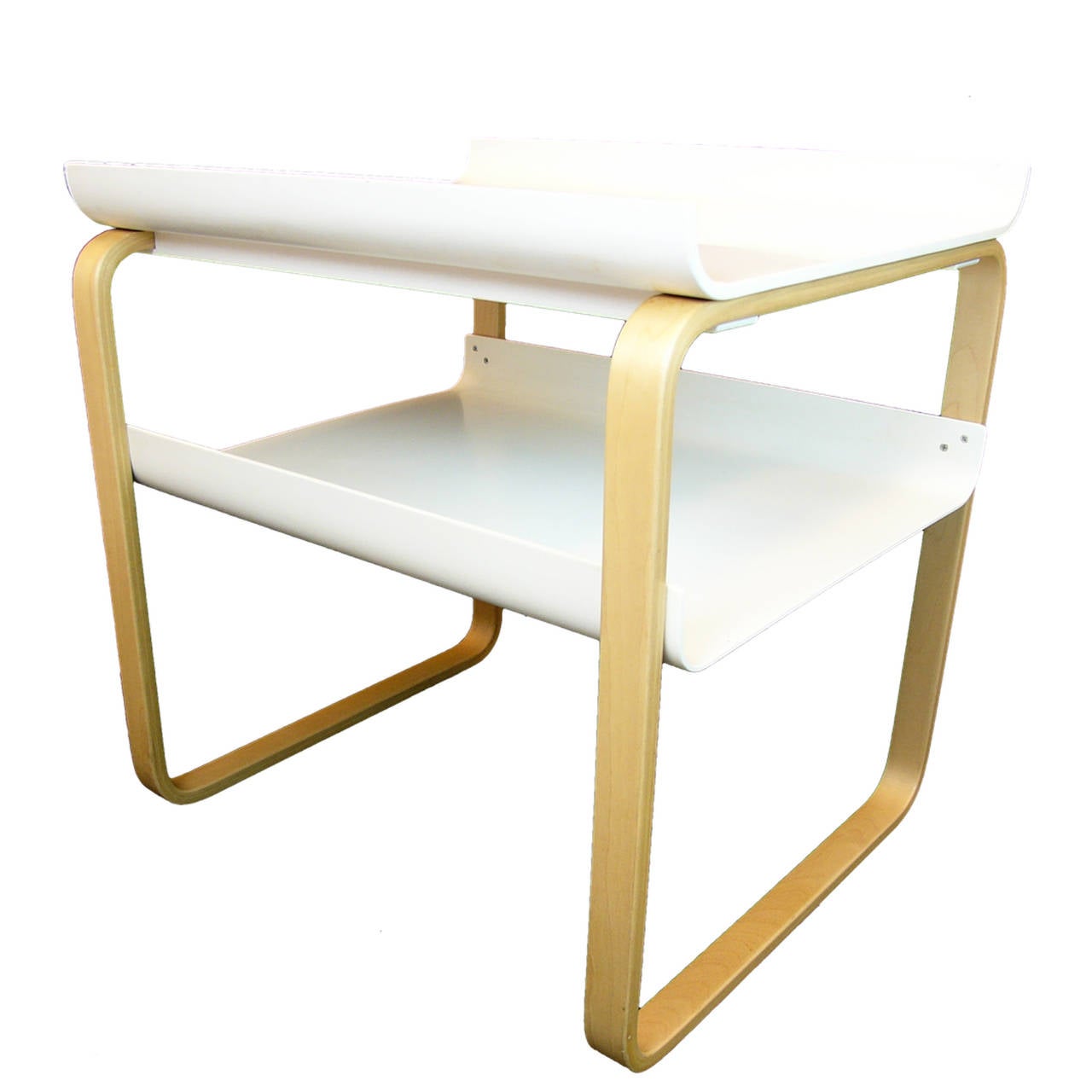 Finnish Alvar Aalto 915 Birch and Bent Plywood Side Table