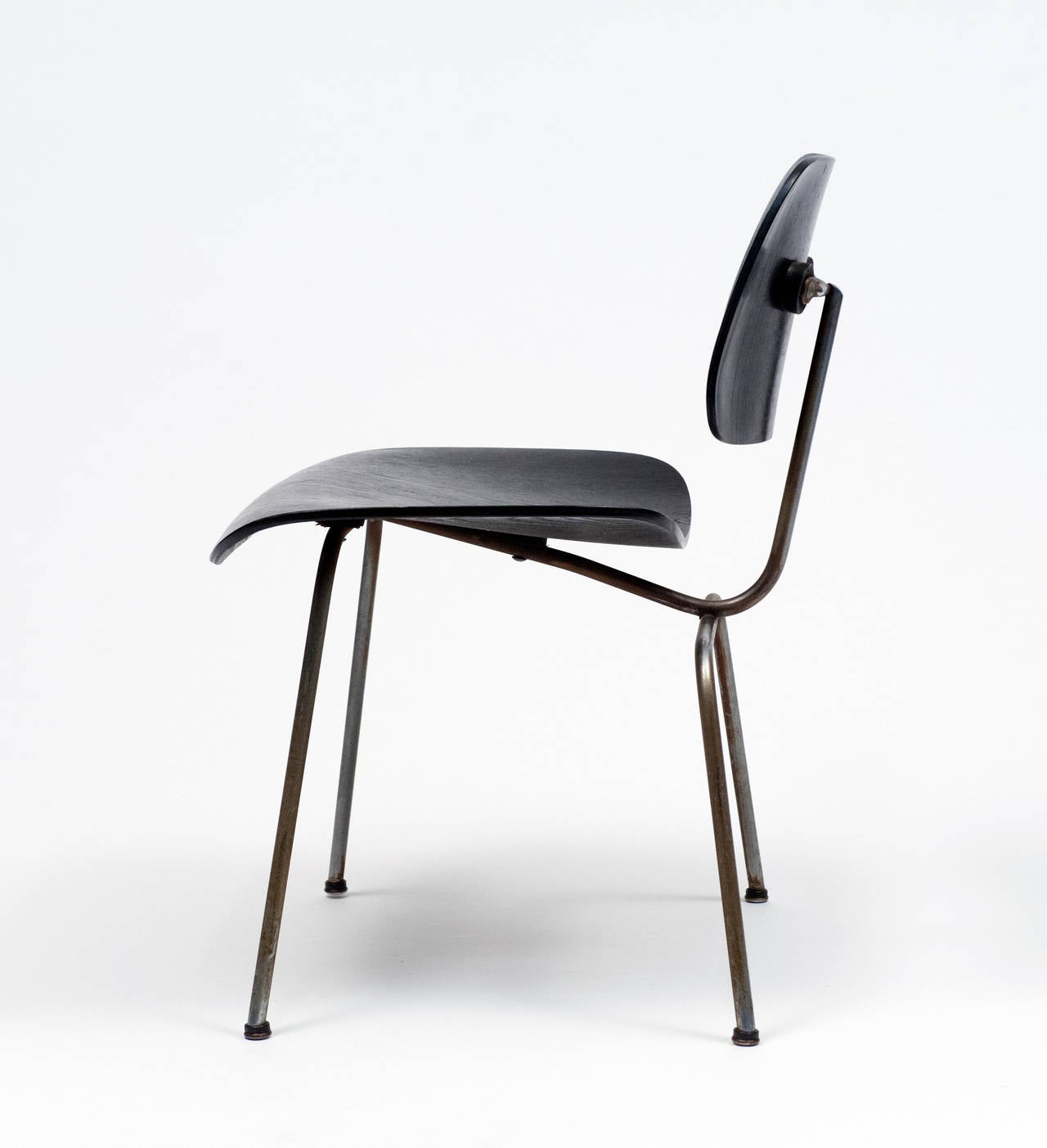 Mid-Century Modern Early Eames Black DCM Chair 1952