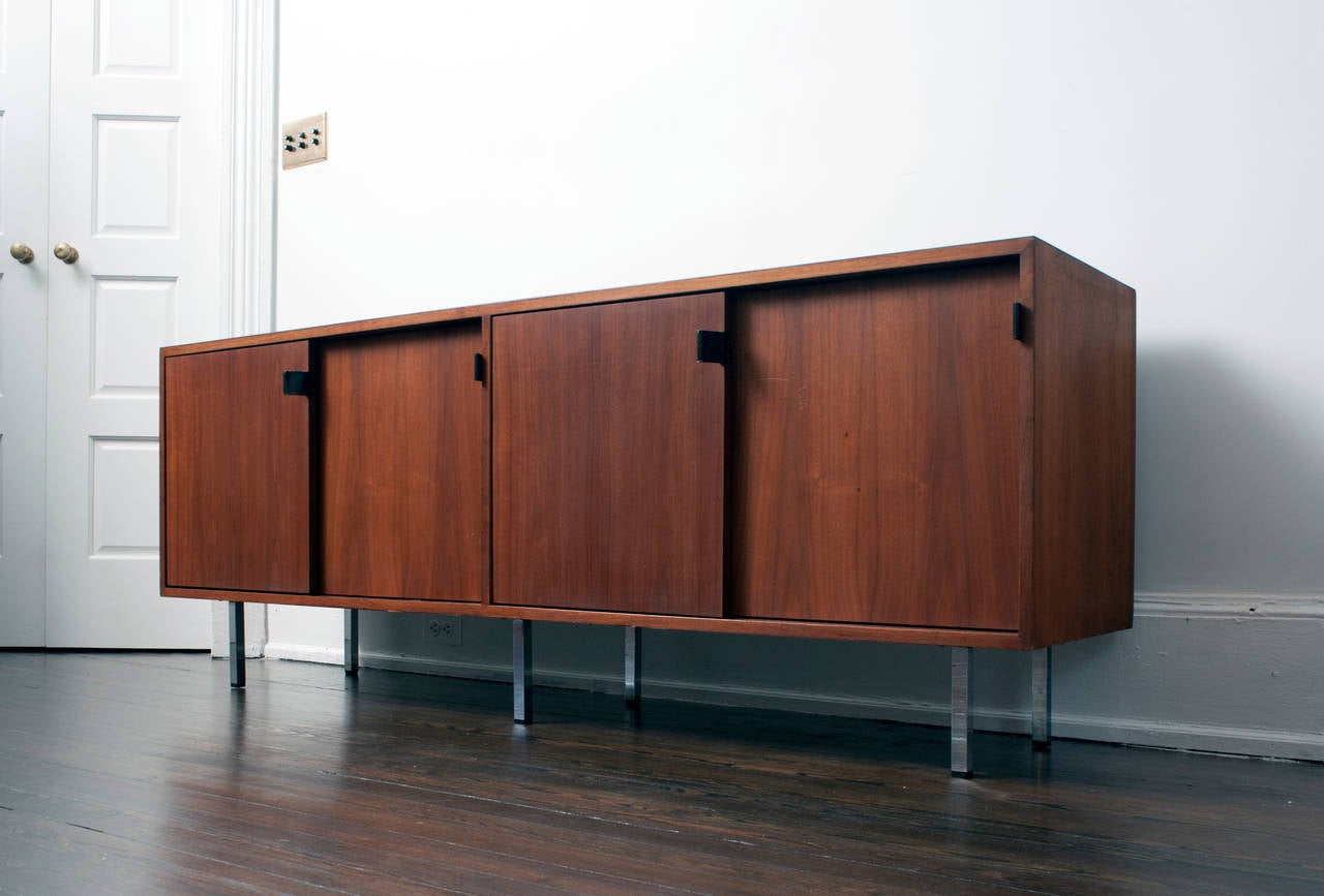 Mid-20th Century Florence Knoll Credenza Walnut Sideboard