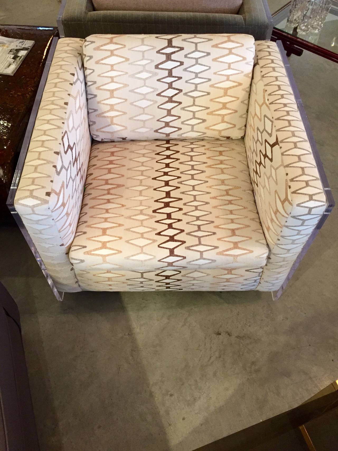 20th Century Retro Diamond Fabric and Lucite Club Chair