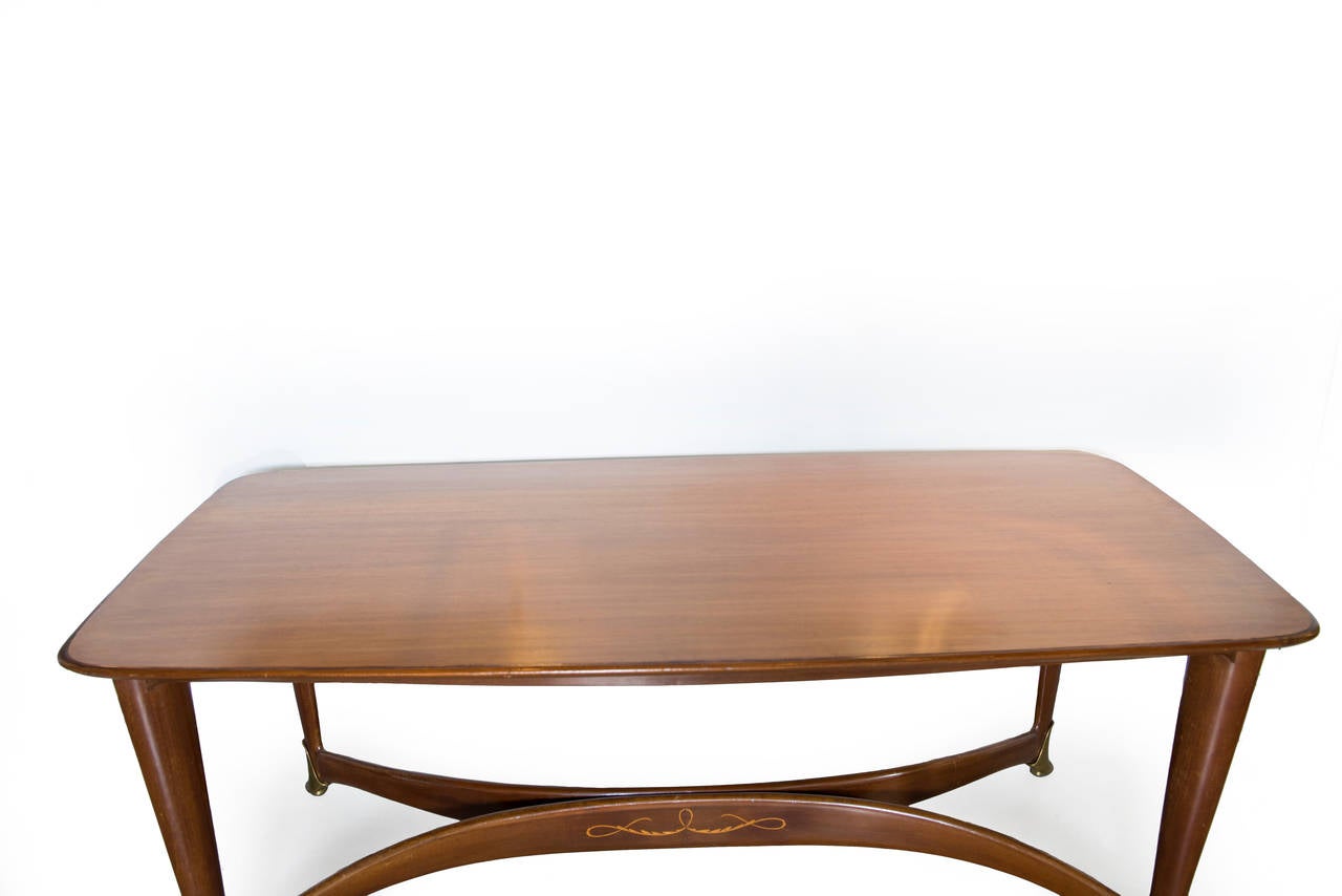 Mid-Century Modern Paolo Buffa Italian Walnut Dining Table with Brass Accents In Good Condition In Houston, TX