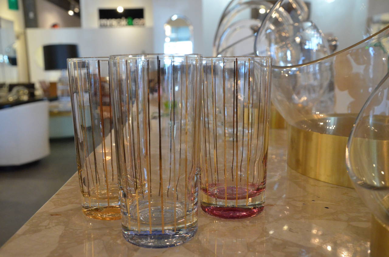 Gilt Set of Eight Mid-Century Gold Stripe Tom Collins Glasses with Brass Caddy