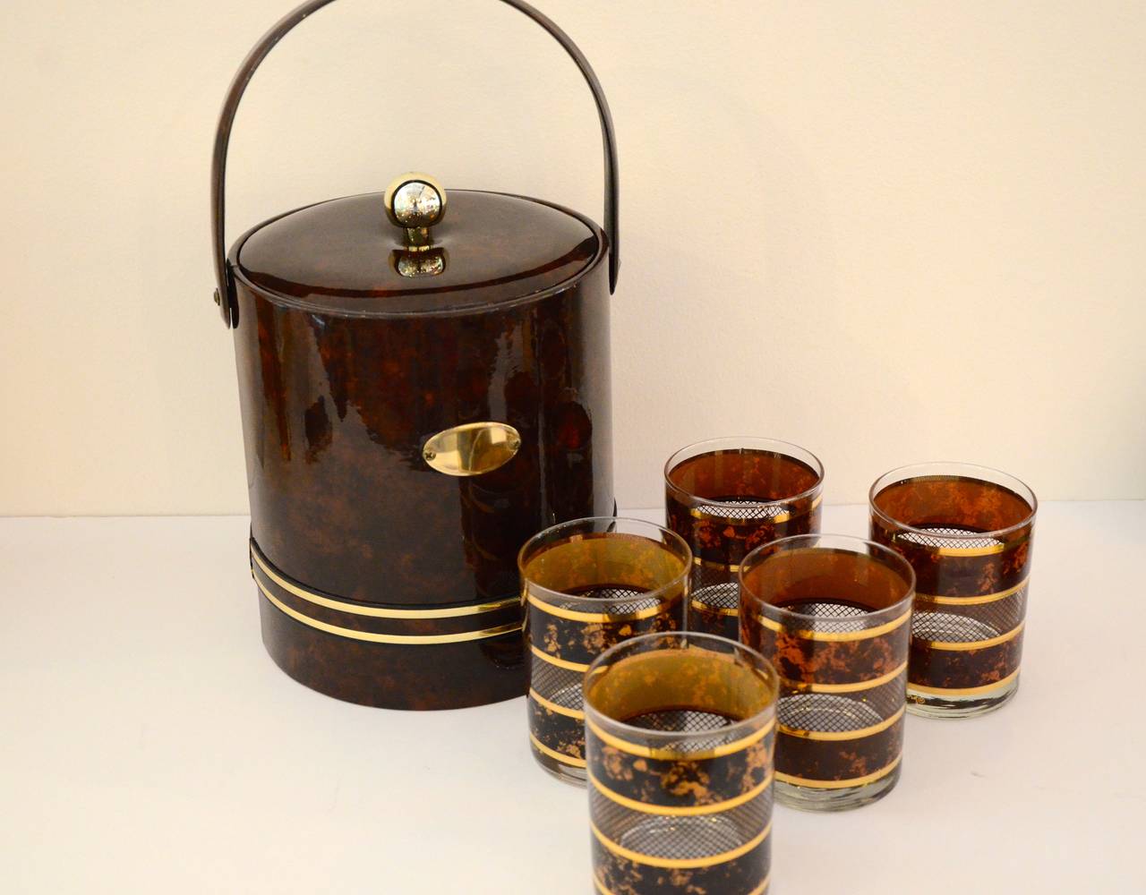 American Georges Briard Faux Tortoiseshell and Gold Band Ice Bucket and Tumblers
