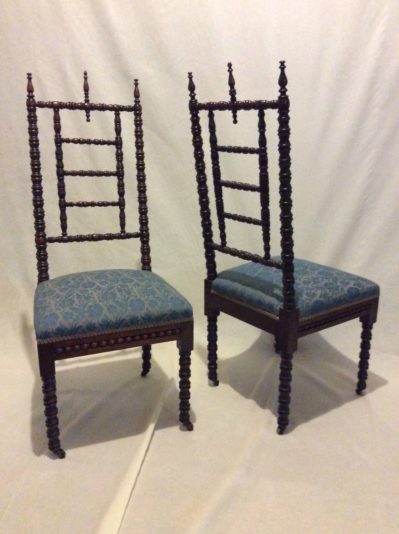 Walnut, Aesthetic Movement 'Spool' side chairs in walnut.
American, circa 1875.
