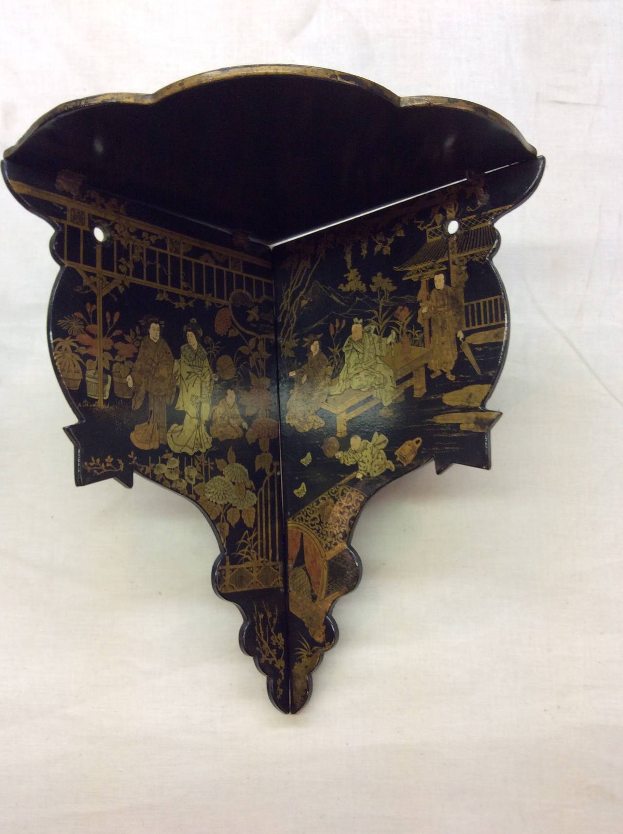 Chinoiserie English lacquer wall shelf and corner shelfs For Sale 1