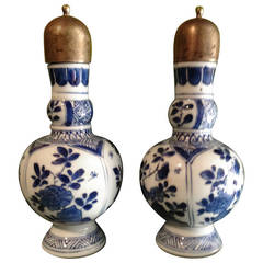 Pair of small vases , 17th century , China
