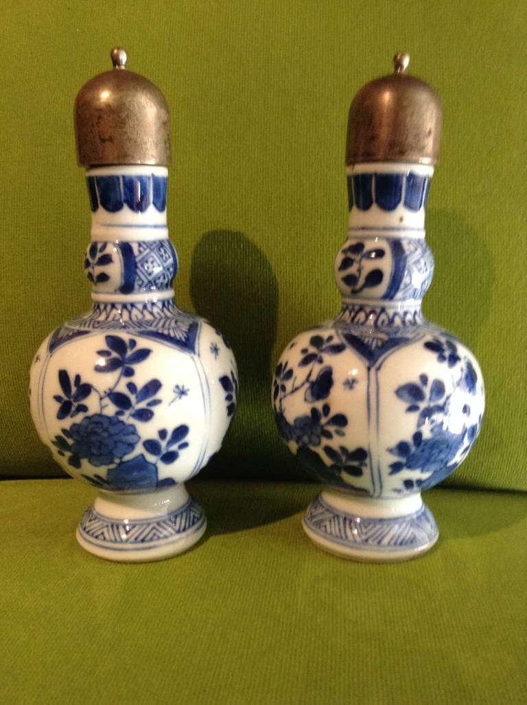 Pair of small vases , 17th century , China