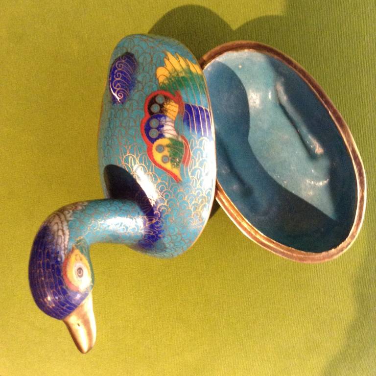 Cloisonne, Box in Duck Form In Good Condition For Sale In Lisbon, PT