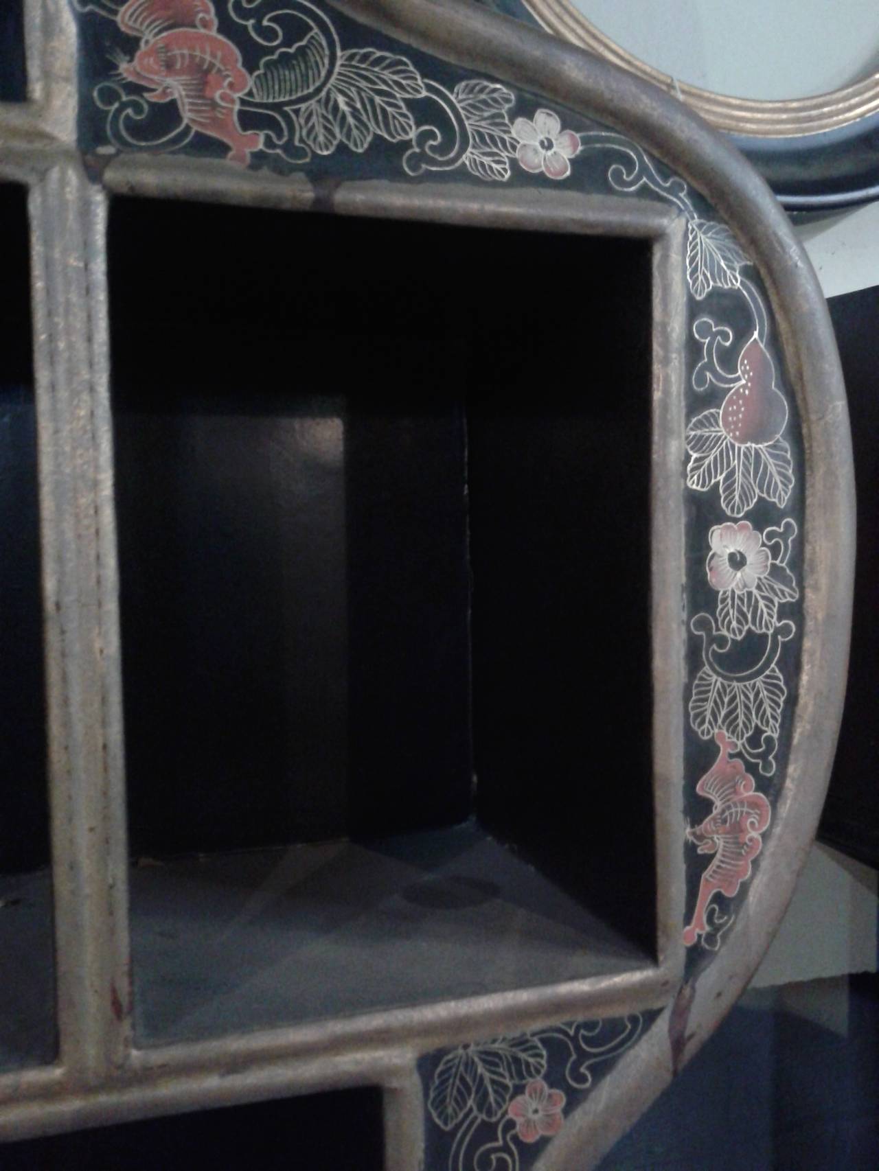 Mid-20th Century Nine-Compartment Vintage Shadow Box with Asian Motif For Sale