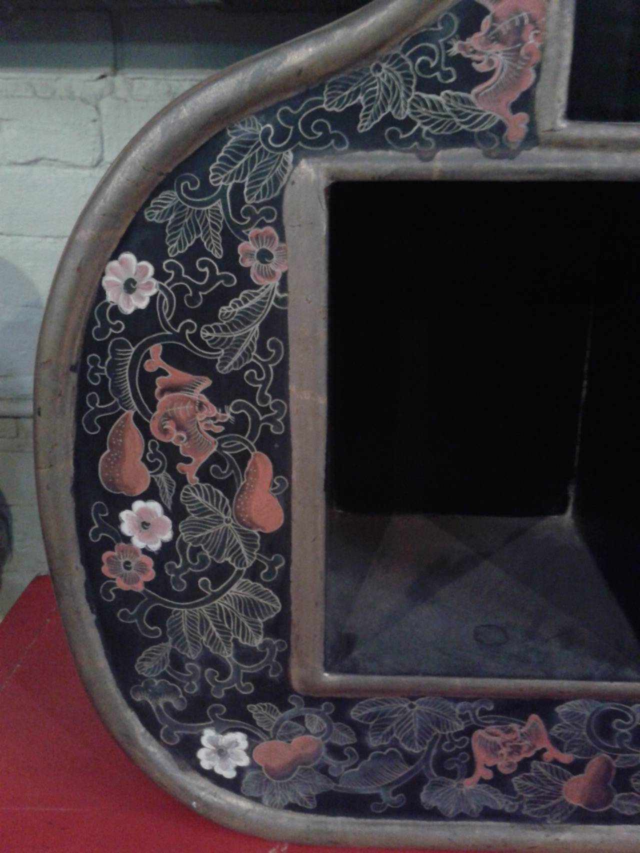 Nine-Compartment Vintage Shadow Box with Asian Motif For Sale 1