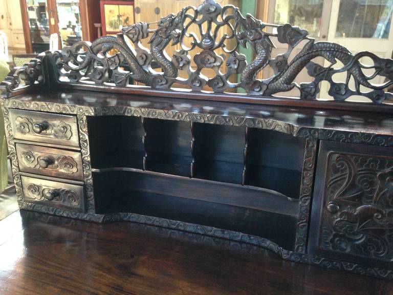 Chinese Hand-Carved Rosewood Writing Desk For Sale 1