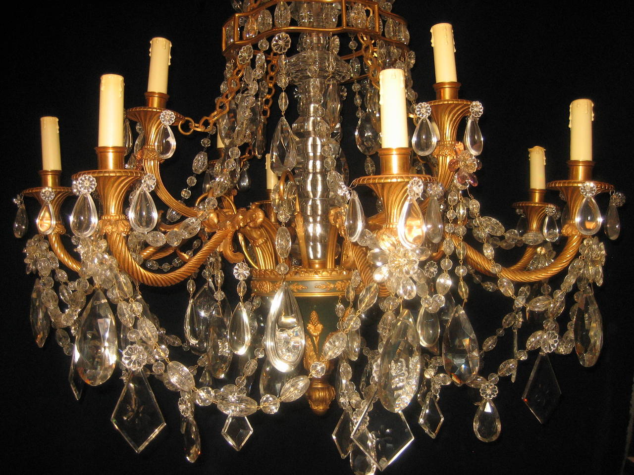 Fine Antique French Louis XVI Style Gilt Bronze and Cut Crystal Chandelier In Good Condition In New York, NY