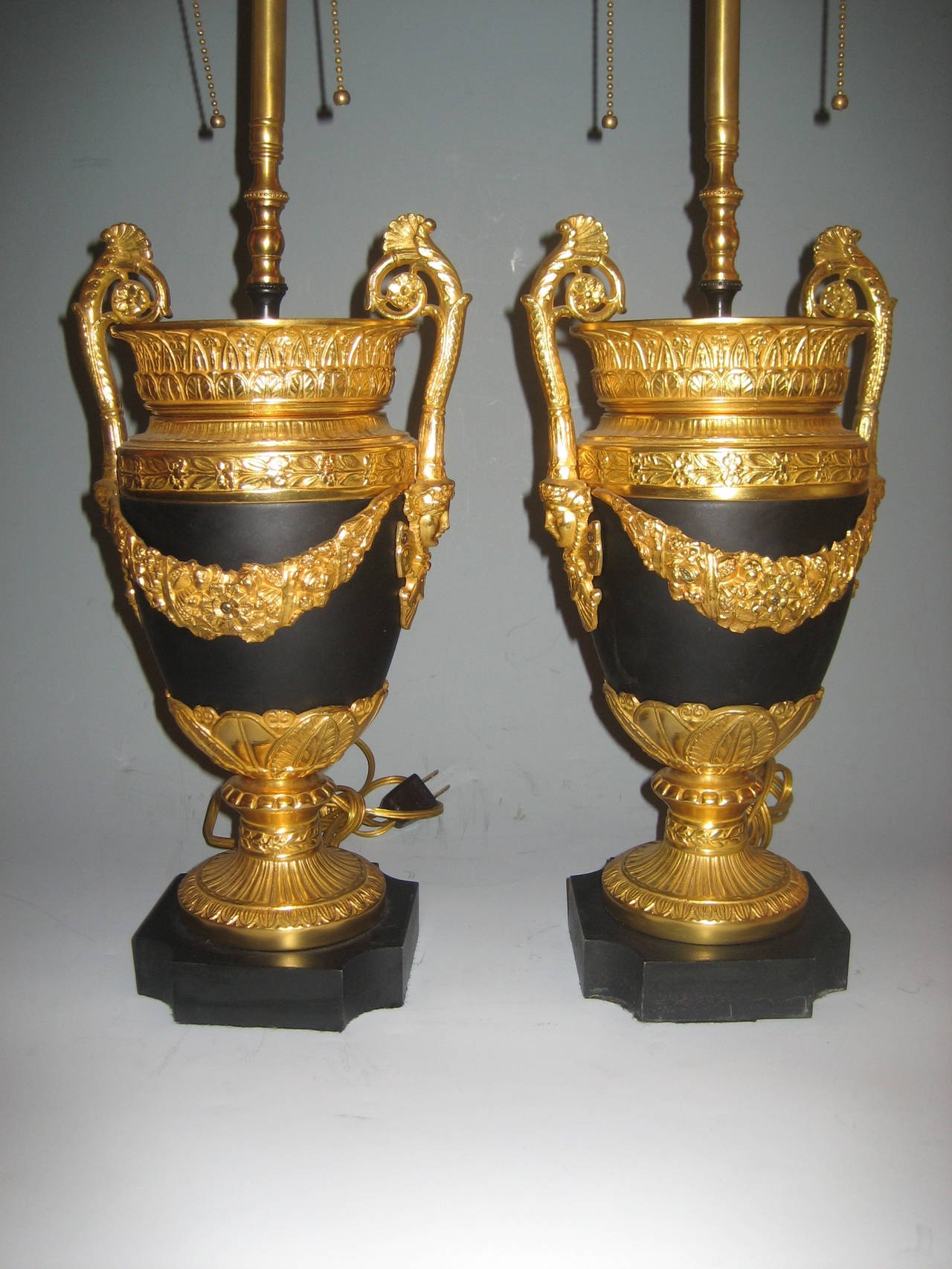 Pair of Antique French Empire Style Gilt Bronze and Patina Bronze Lamps In Good Condition In New York, NY