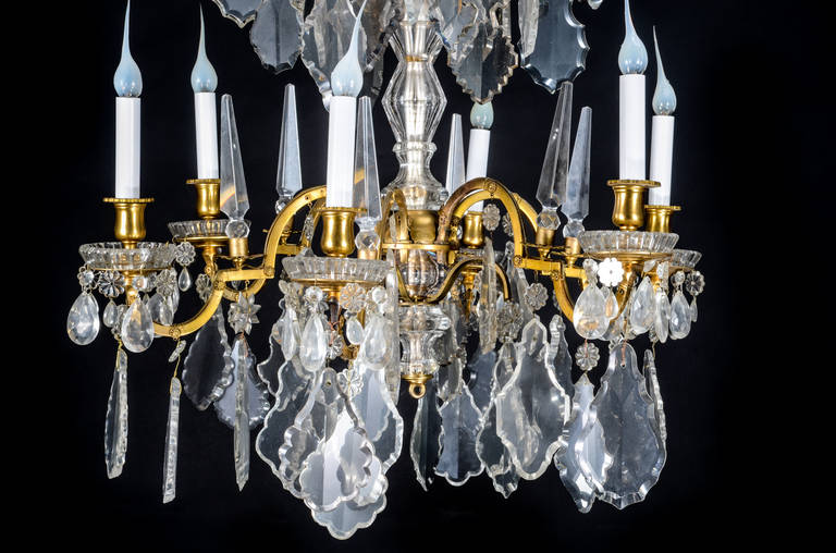 Fine Antique Baccarat Louis XVI Style Gilt Bronze and Cut Crystal Chandelier In Good Condition In New York, NY