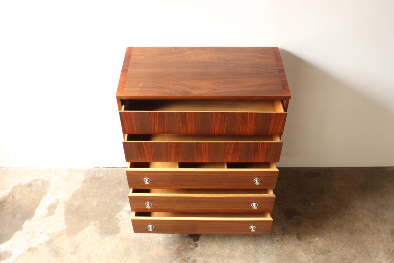 Distinctive Furniture By Stanley Dresser Walnut Dresser By Stanley At 1stdibs