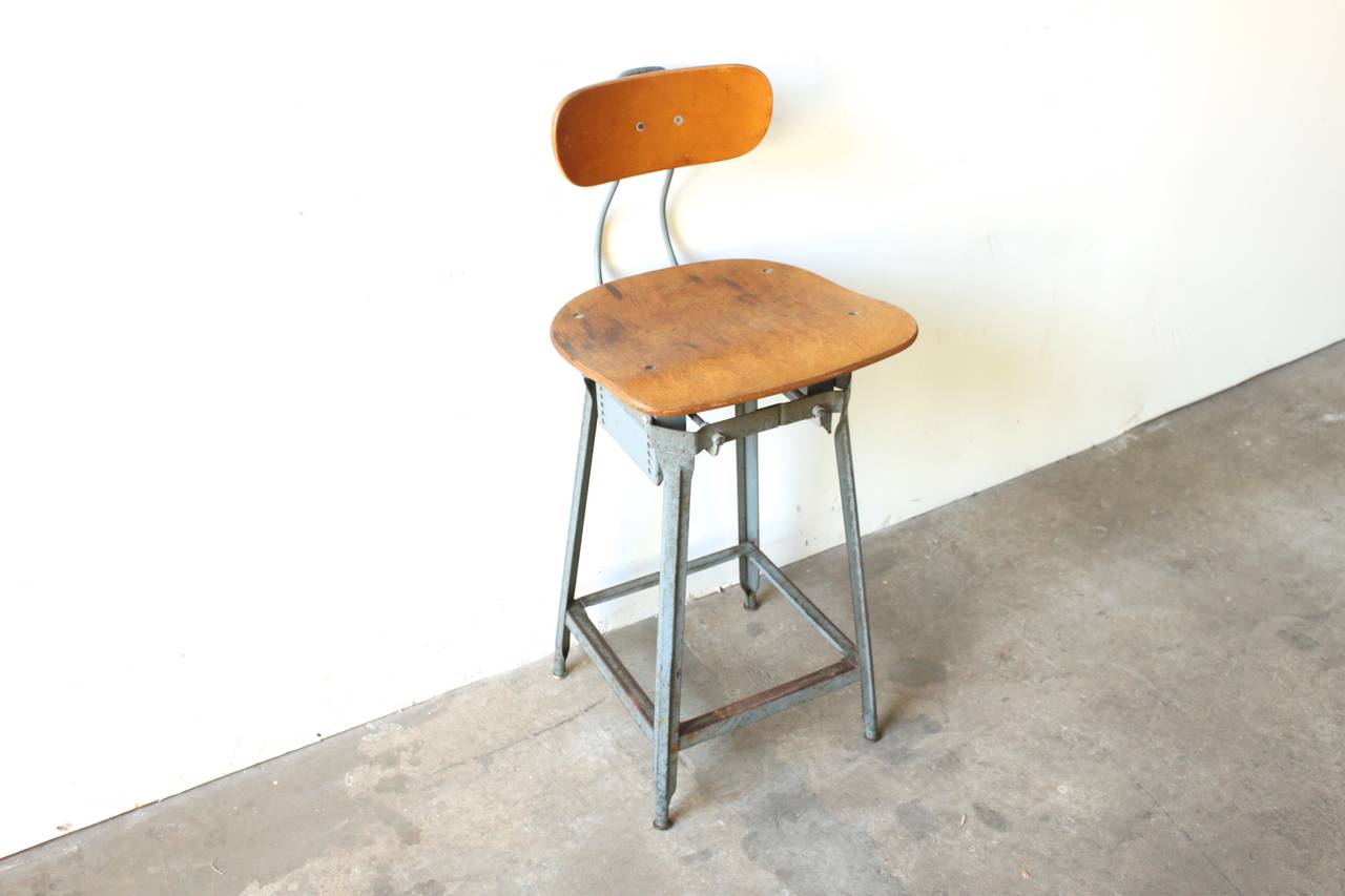 Industrial Factory Stool - Seat height adjustable from 27
