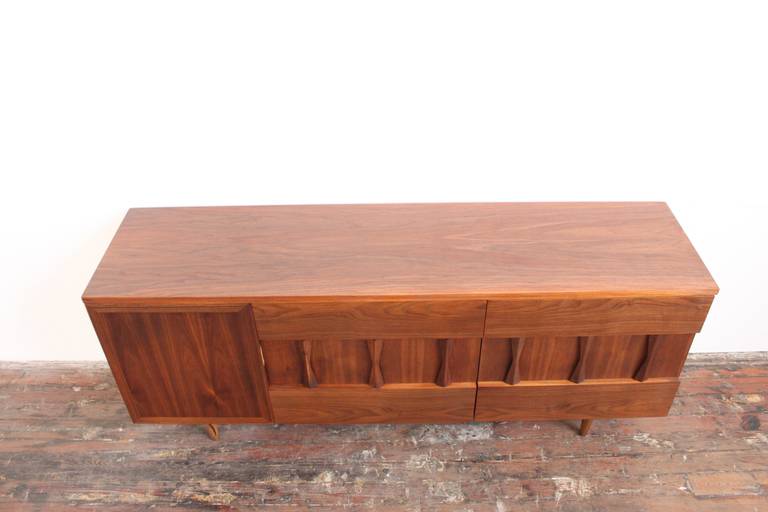 Mid-Century American Walnut Low Dresser 3