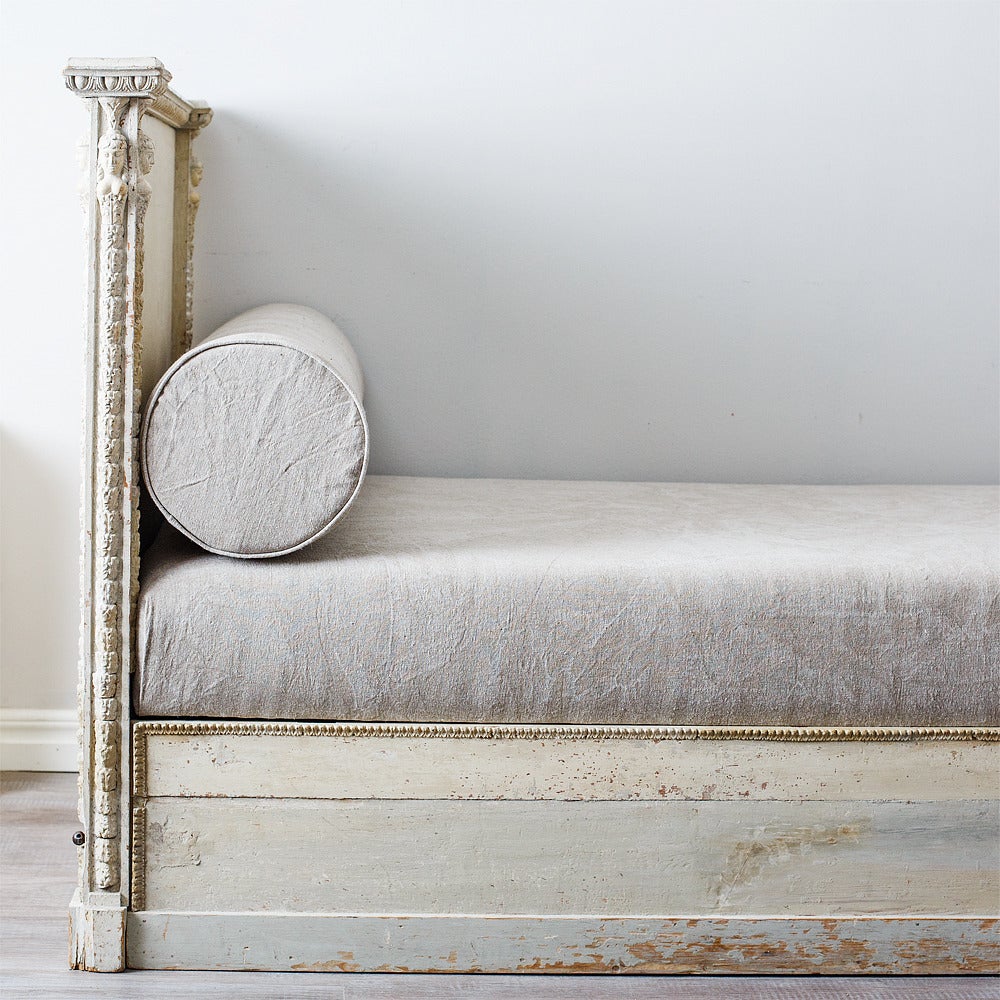 Swedish 19th century late Gustavian daybed or sofa in original color upholstered in a gray linnen.