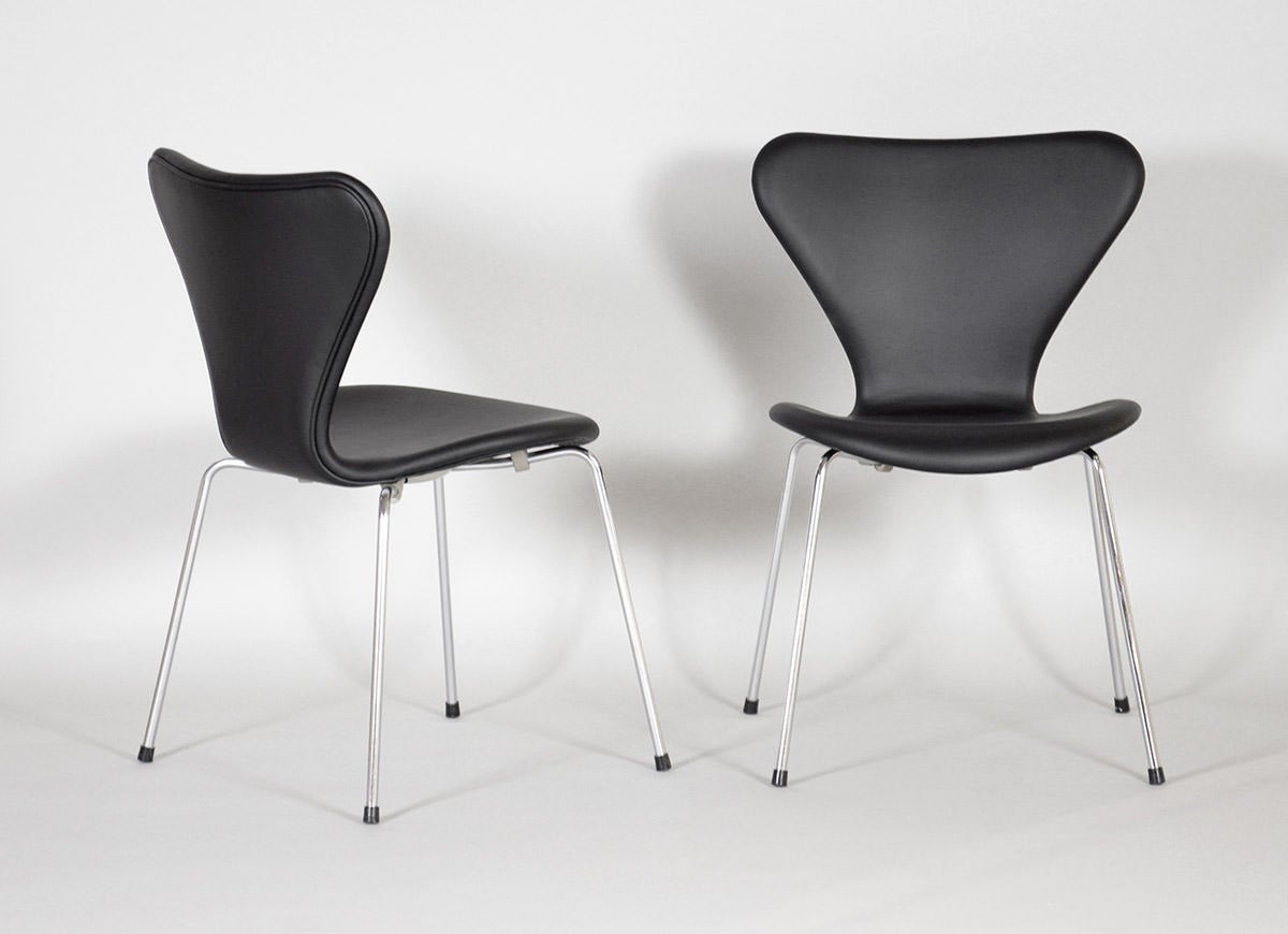 Chairs by Arne Jacobsen. Model no. 3107 In Excellent Condition In Kobenhavn S, DK