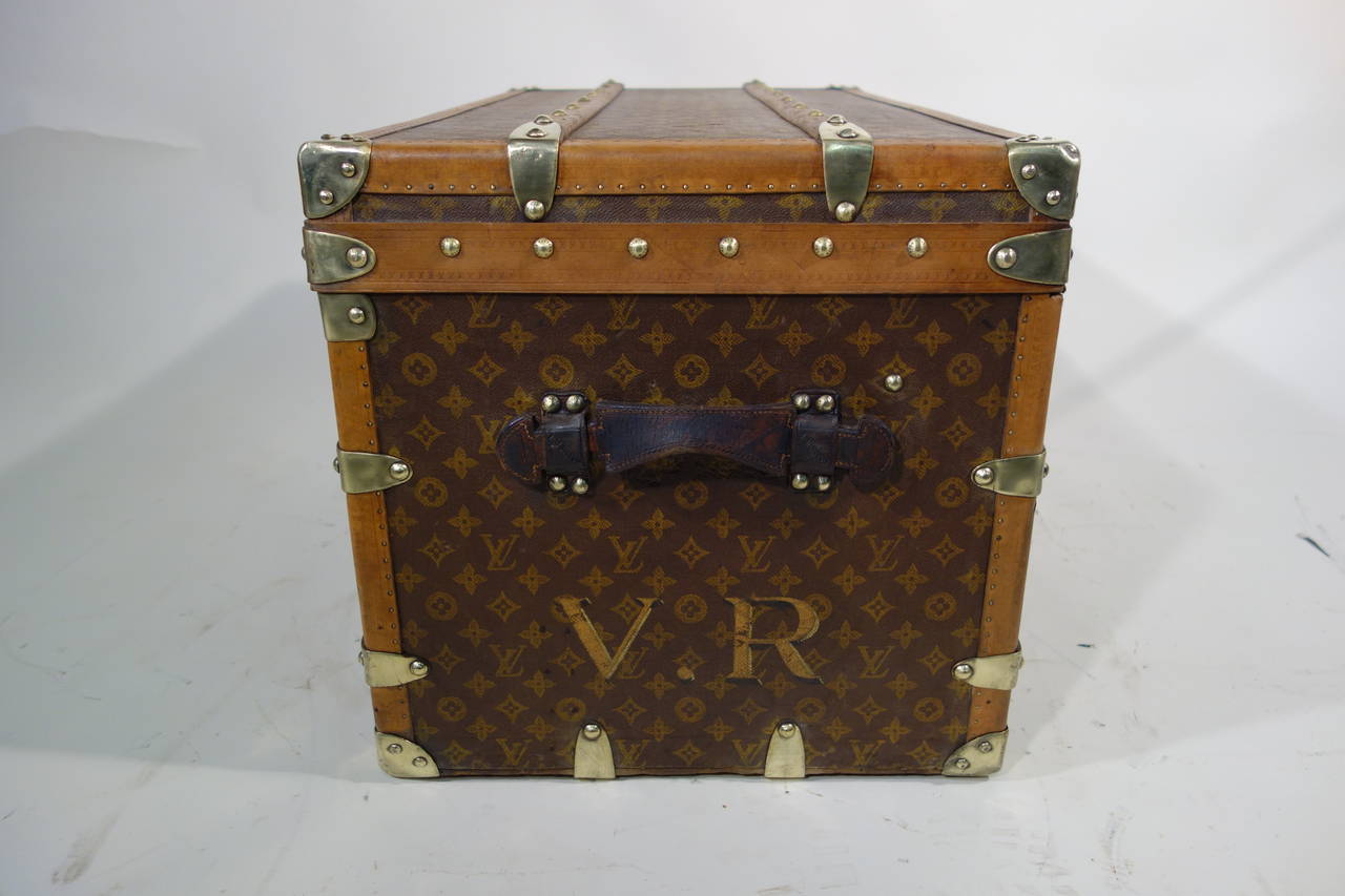 Early 20th Century Louis Vuitton Courrier Monogram Trunk, 1910 For Sale