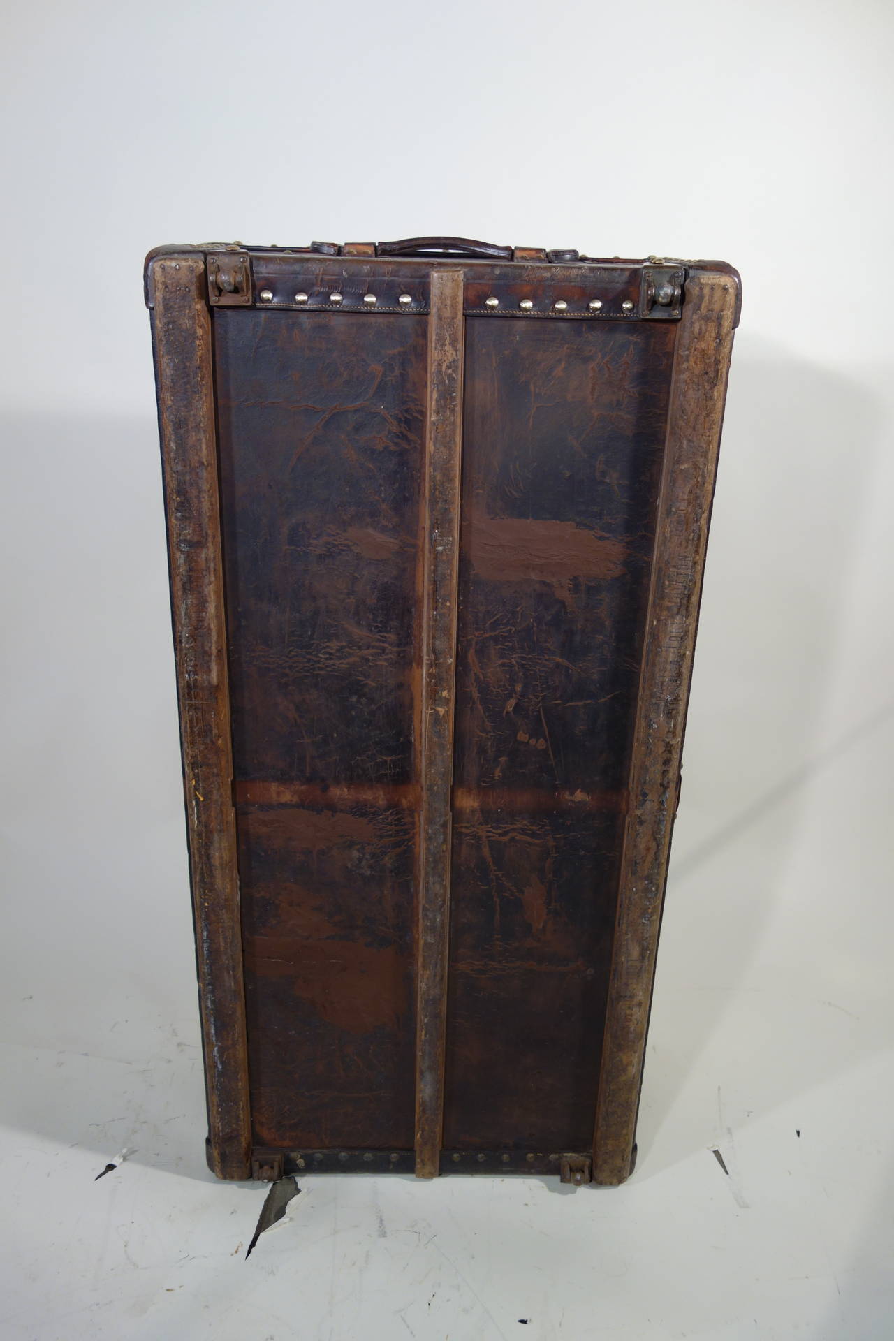 1910's Huge Louis Vuitton Cabin Trunk  Key / Immense Malle Cabine Vuitton For Sale 3