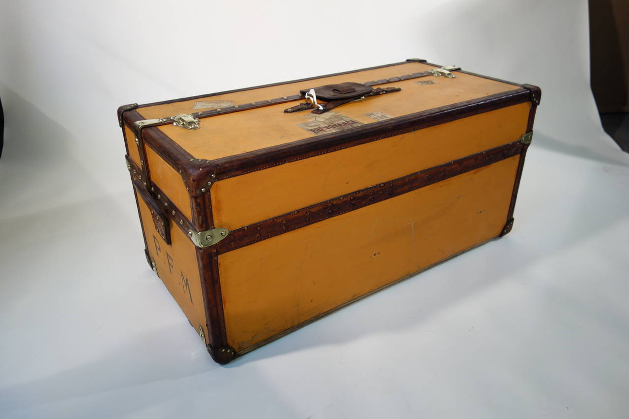 Early 20th Century 1909 Louis Vuitton Ideale Trunk with Key or Malle Ideal