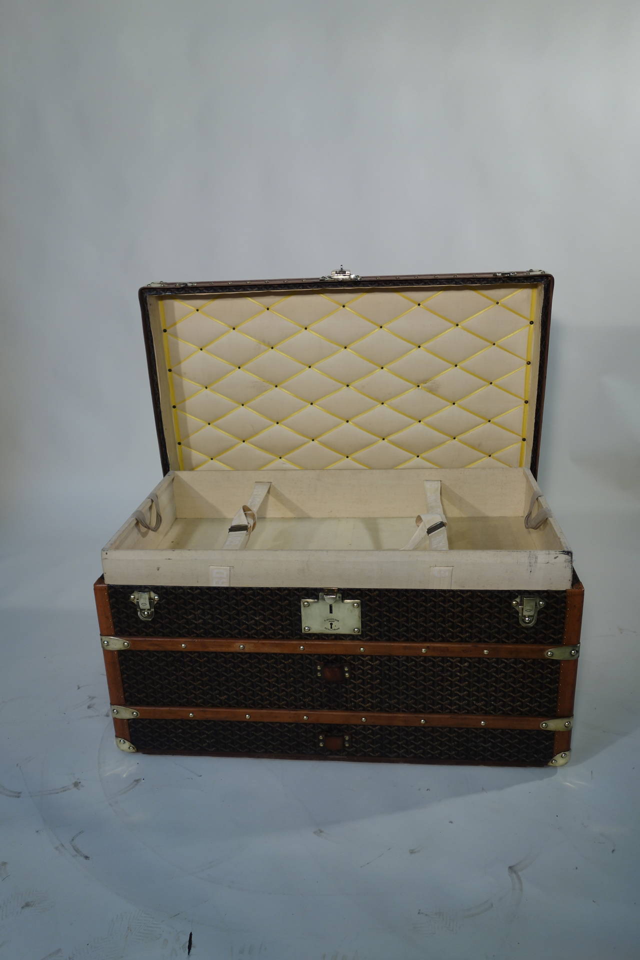 French 1920s Courier Goyard Trunk For Sale