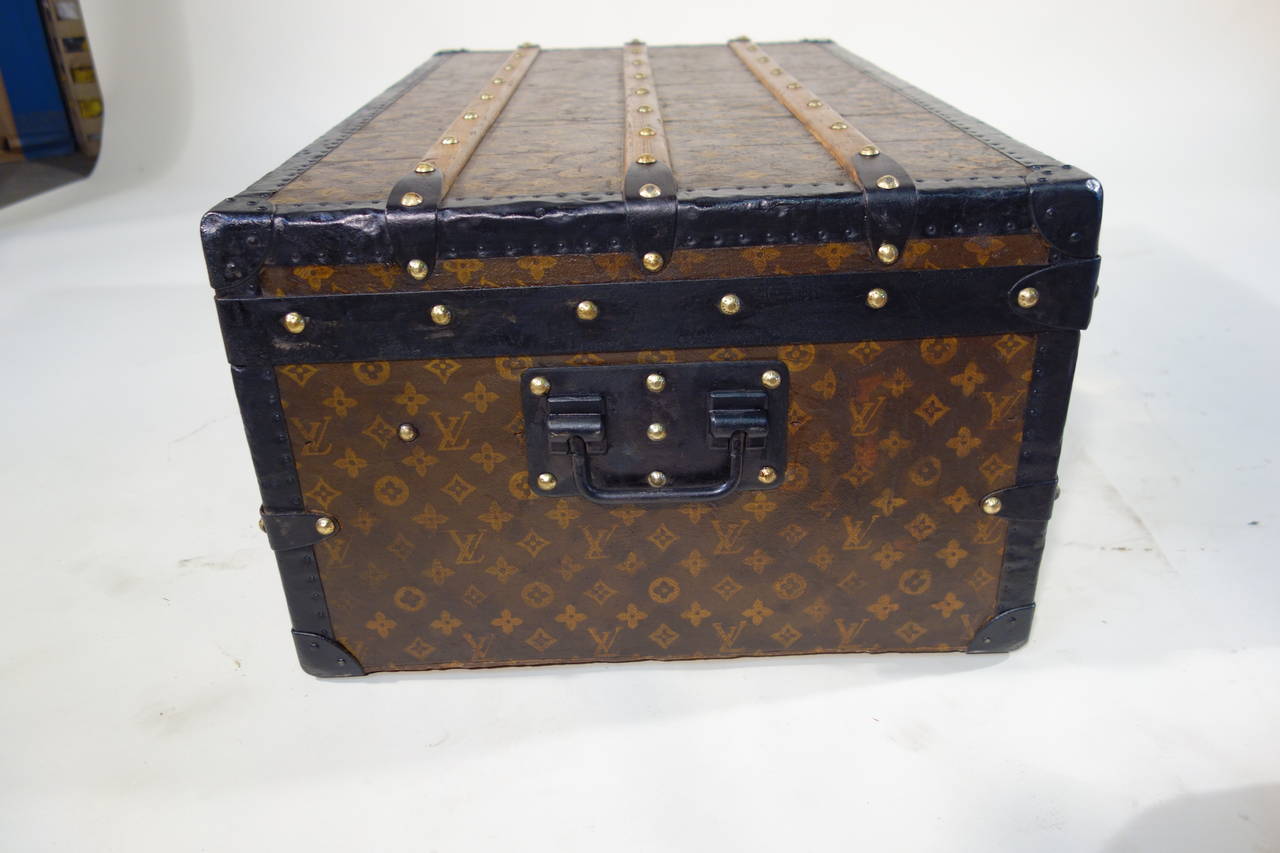 1909 Louis Vuitton Cabin Monogram Trunk or Malle Cabine Louis Vuitton In Good Condition In Haguenau, FR