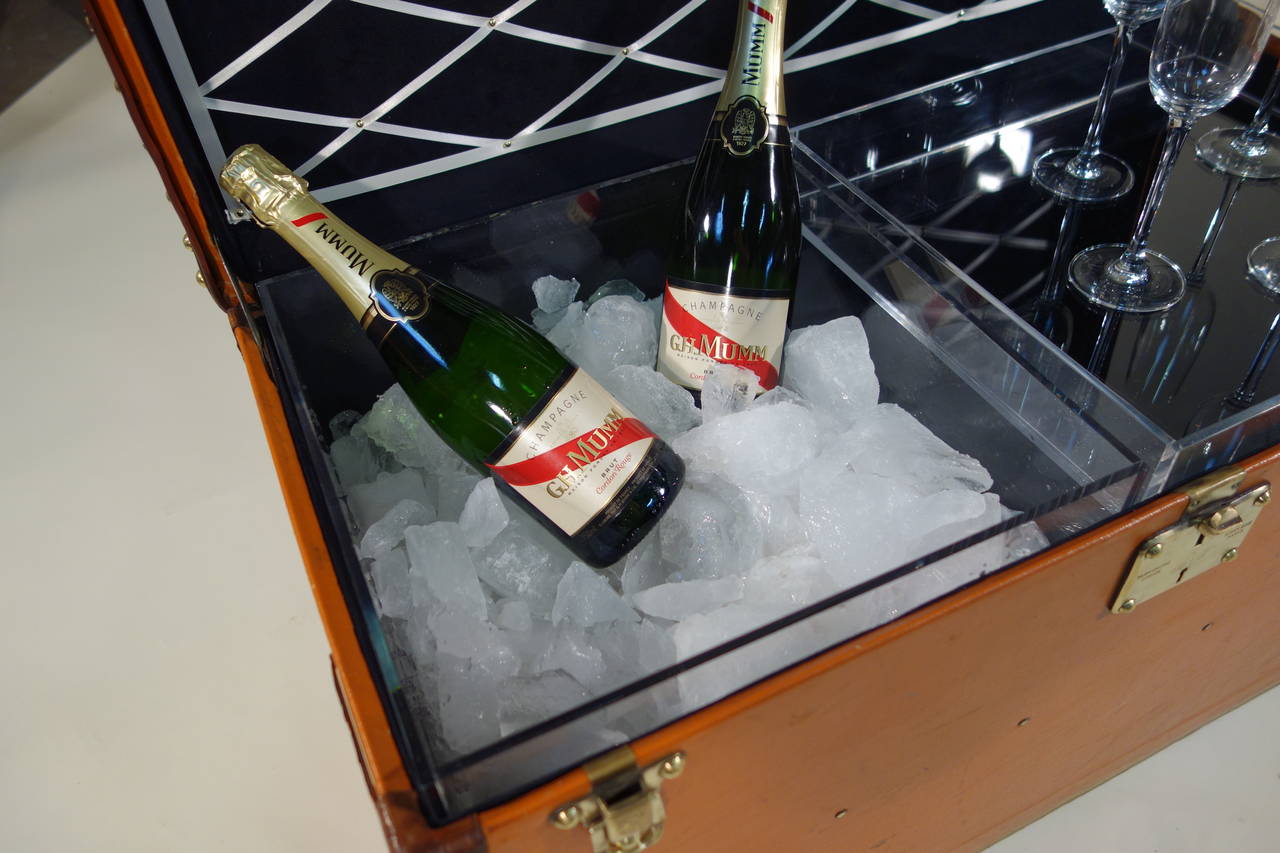 vuitton champagne trunk