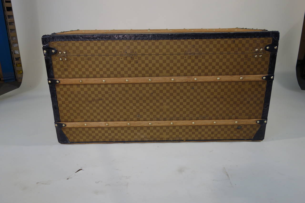 1900s Louis Vuitton Yellow Damier Trunk or Malle Courrier Damier Jaune For Sale 2