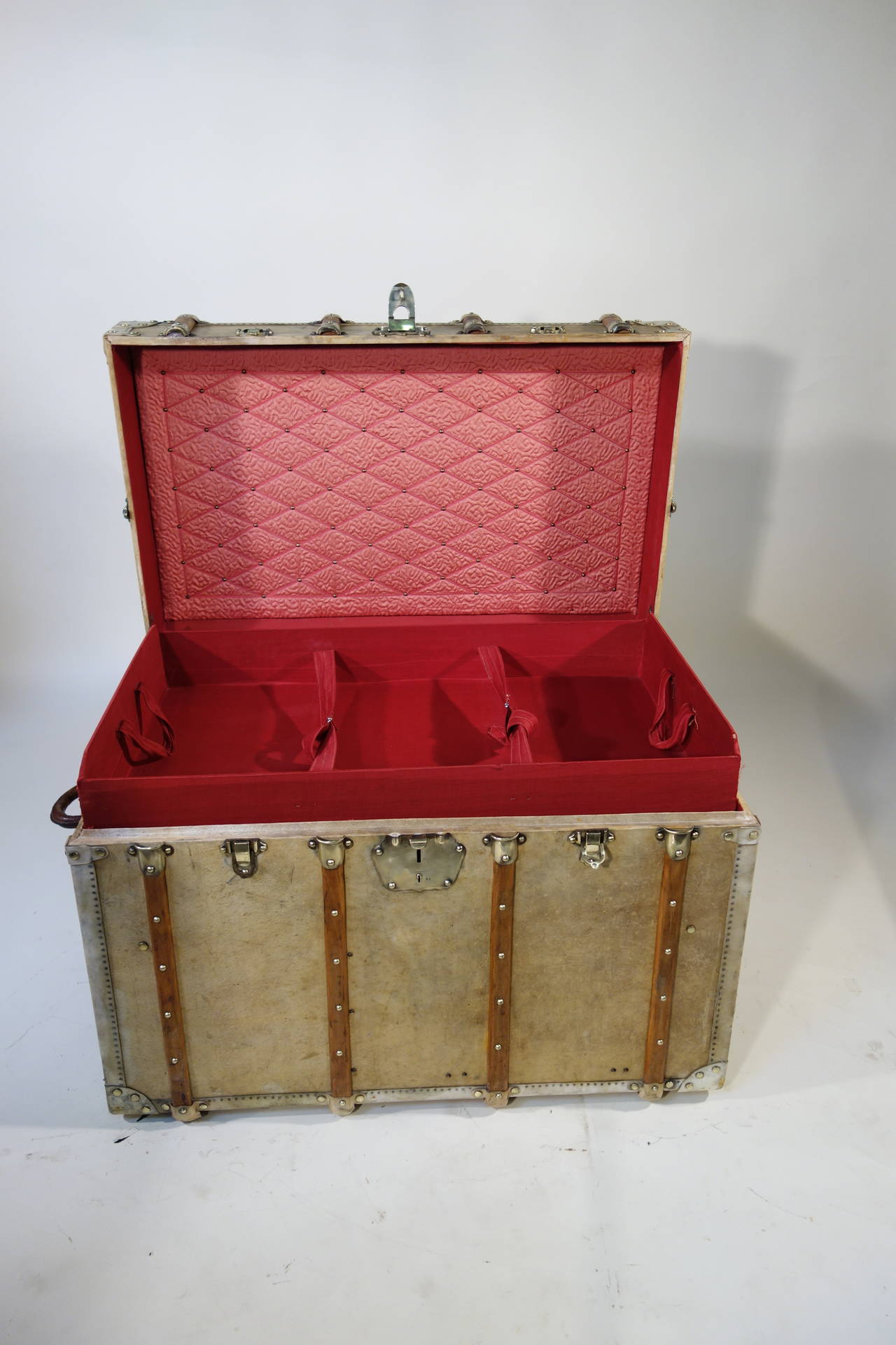 French 1920s Vellum Steamer Trunk or Malle Courrier Parchemin For Sale