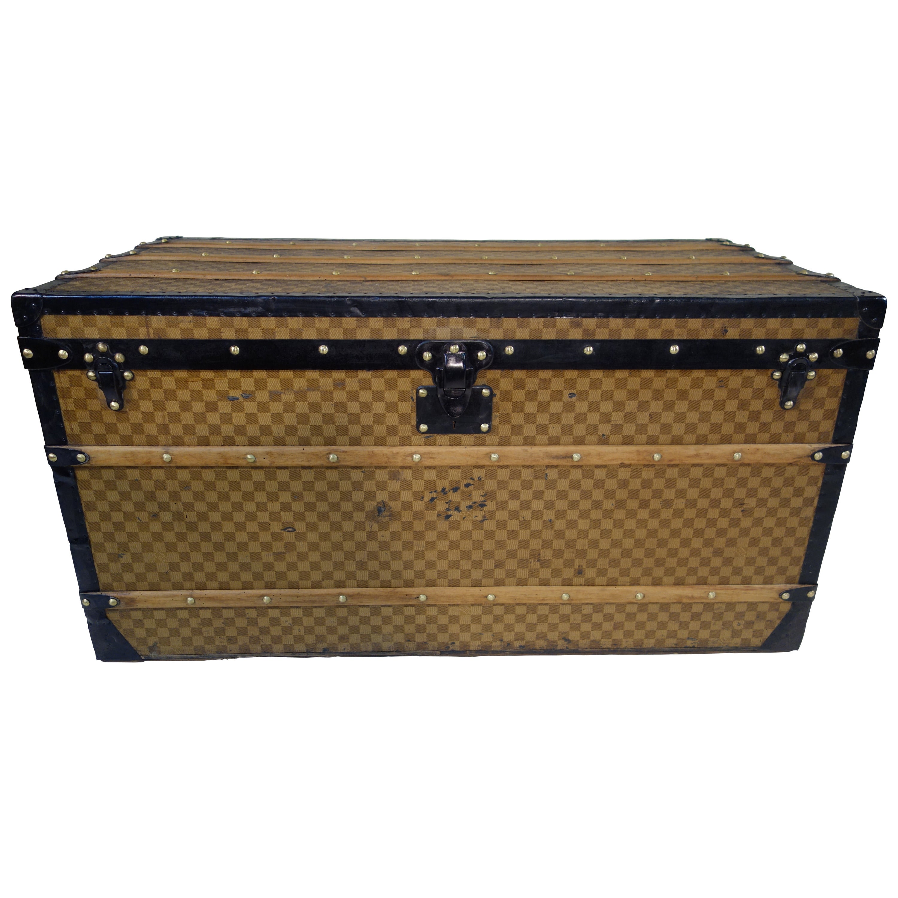 1900s Louis Vuitton Yellow Damier Trunk, Malle Courrier Damier Jaune