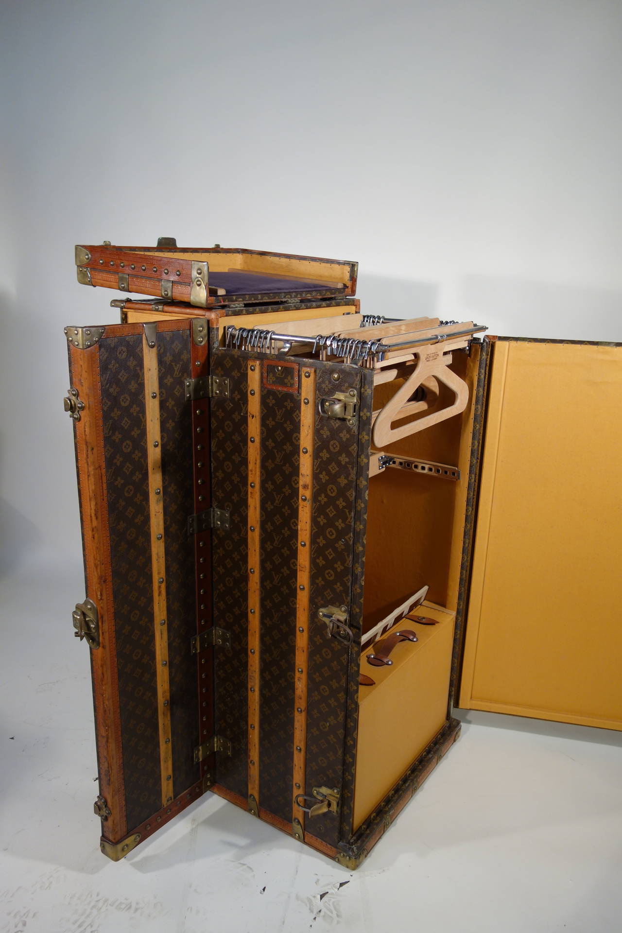 1930s Louis Vuitton Wardrobe Trunk with Turntable 1