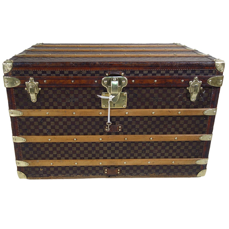 Louis Vuitton Steamer Damier Trunk with Key, circa 1900s For Sale