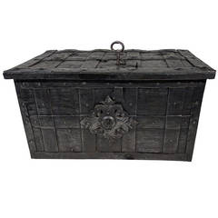 Iron Nuremberg  Chest  17th / Coffre