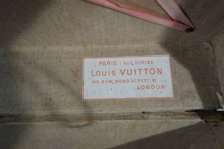 Canvas 1910 Louis Vuitton Damier Steamer Trunk or Malle Courrier Jaune Vuitton For Sale