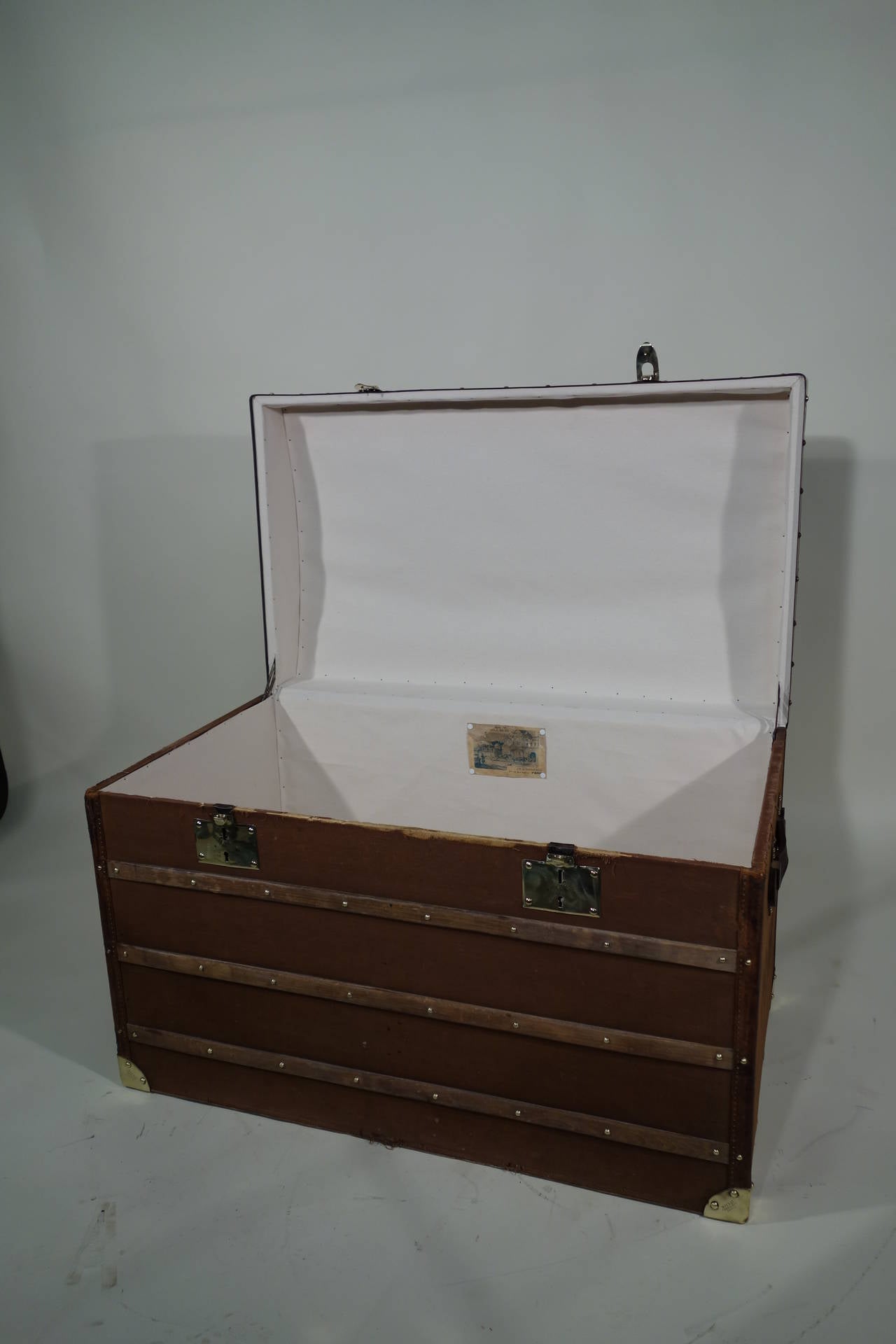 1906  Moynat Steamer trunk / Malle Bombée Moynat 1906 In Excellent Condition In Haguenau, FR